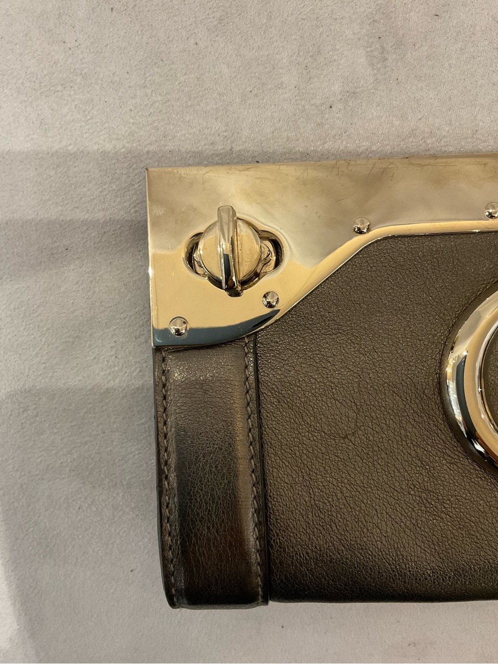 Gucci Clutch - Picture 4 of 9